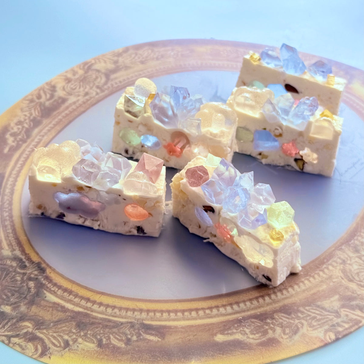 ＜予約＞　《冷凍便》〈わさびの食べる音×ハラペコラボ2026〉宝石のカッサータ〜Crystal Cloud 〜