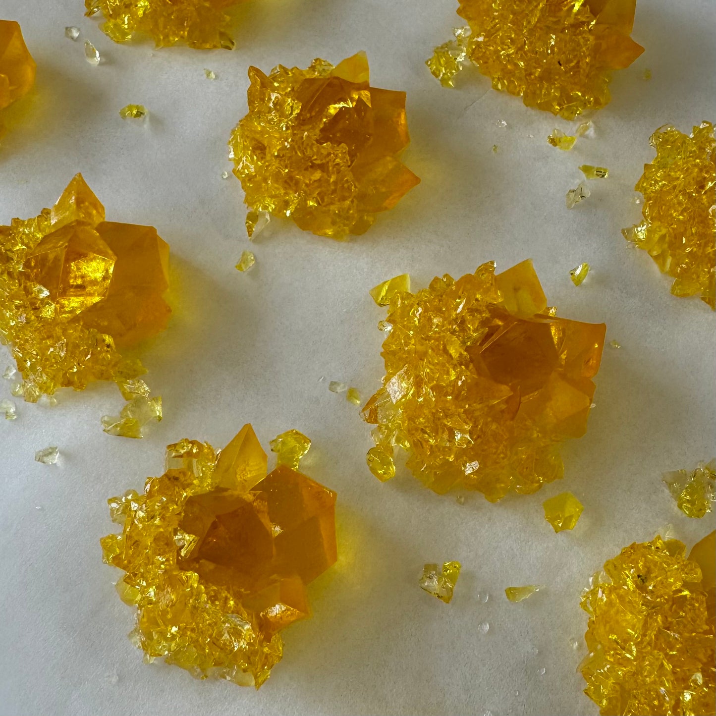 より鉱物なこうぶつヲカシ