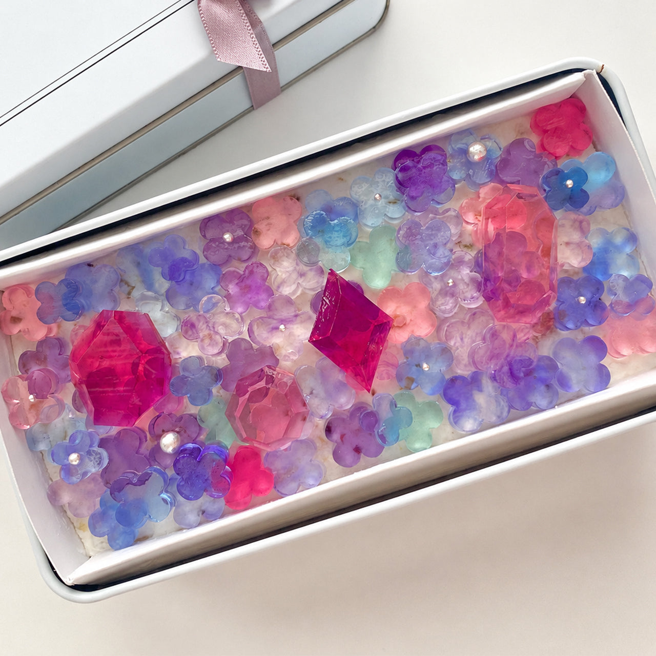 《冷凍便》宝石と紫陽花のカッサータ　[期間限定]