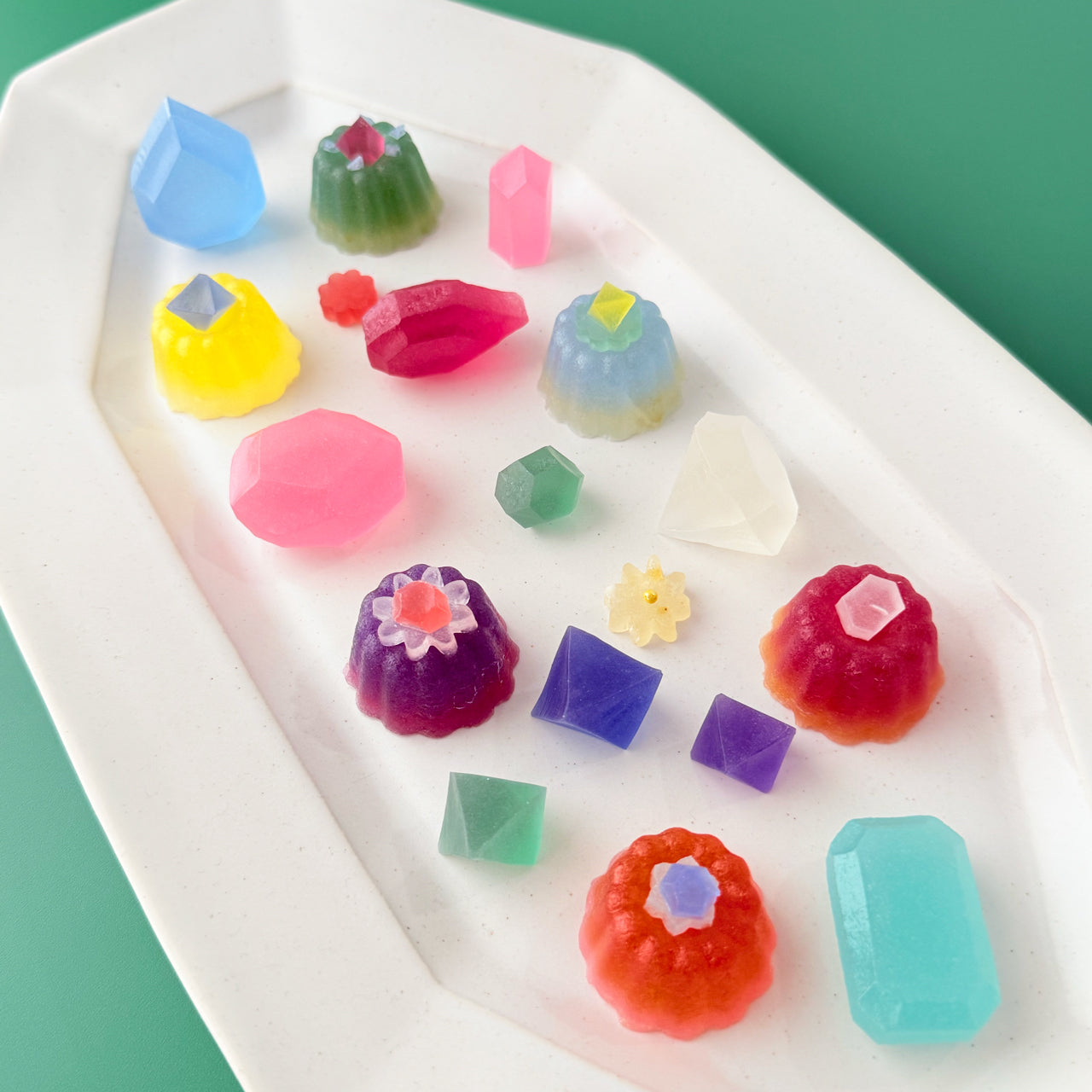 <予約>わさびの食べる音×ハラペコラボ　レトロ喫茶な宝石ゼリーのこうぶつヲカシ〈スペシャルボックス〉　[期間限定]