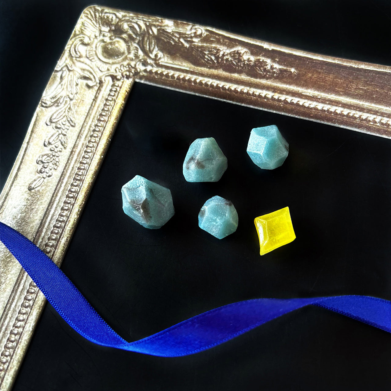 【予約10箱～】 ※注文から2週後以降発送※　12月のこうぶつヲカシ-誕生石LapisLazuli＆Turquoise-　[期間限定]